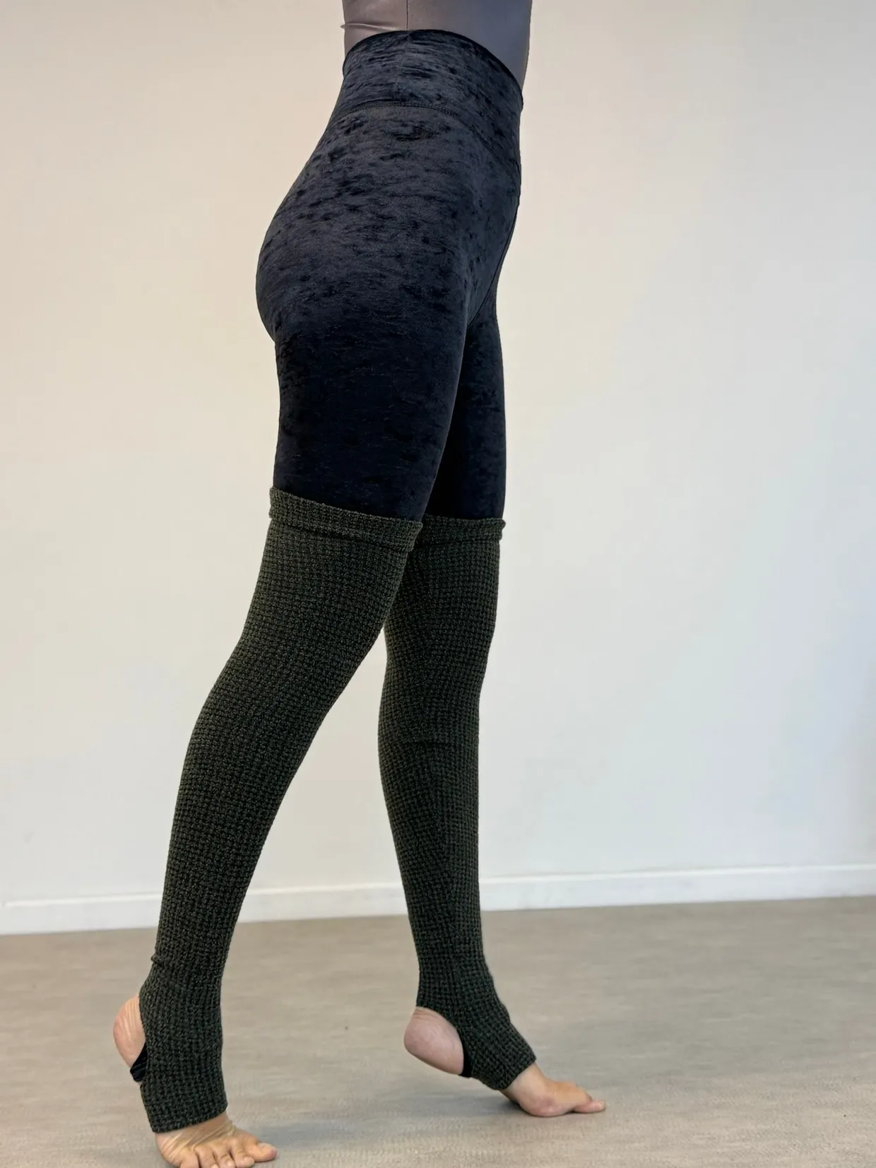 חותלות סריג פיפיטה ירוק עם רגלית